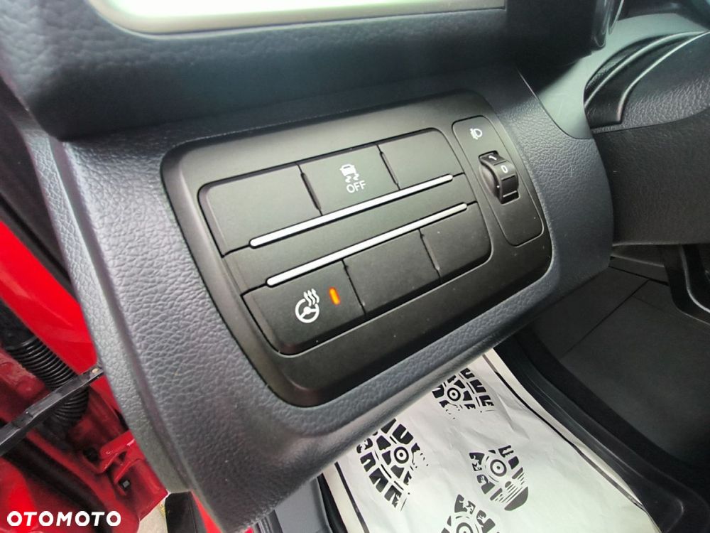 SsangYong/KGM Tivoli - 12