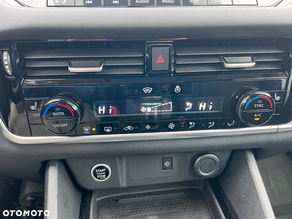 Nissan Qashqai 1.3 DIG-T AKARI - 19