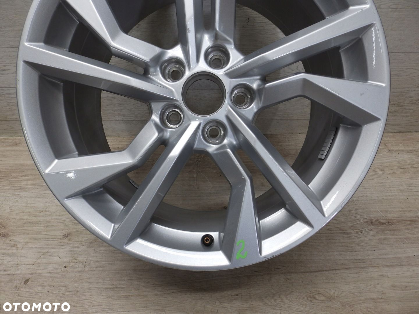 Felga Audi TT 8S0 E 8.5Jx18H2 Et50 5x112 8S0601025AN - 11