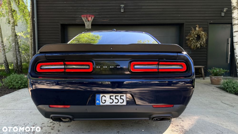 Dodge Challenger - 6