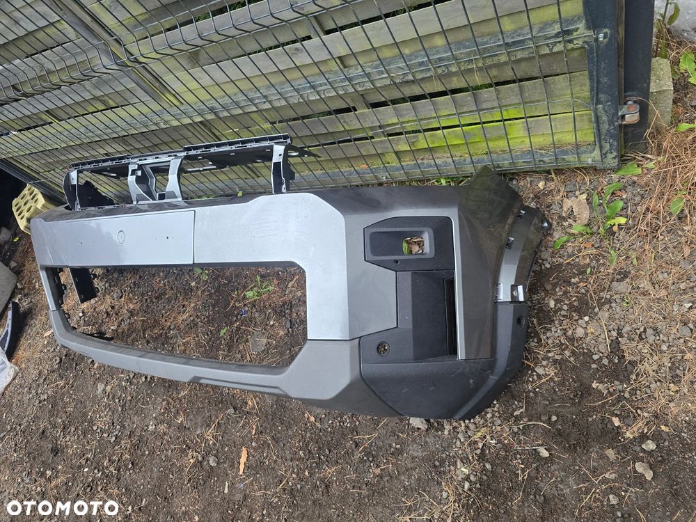 Dacia bigster zderzak przód ładny oryginał - 2