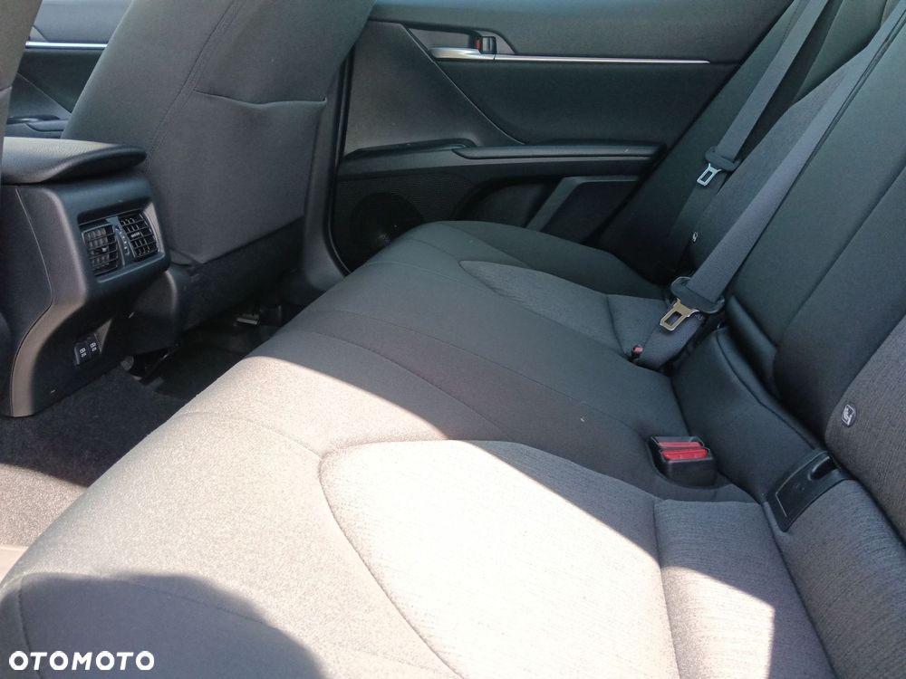 Toyota Camry 2.5 Hybrid Comfort CVT - 14