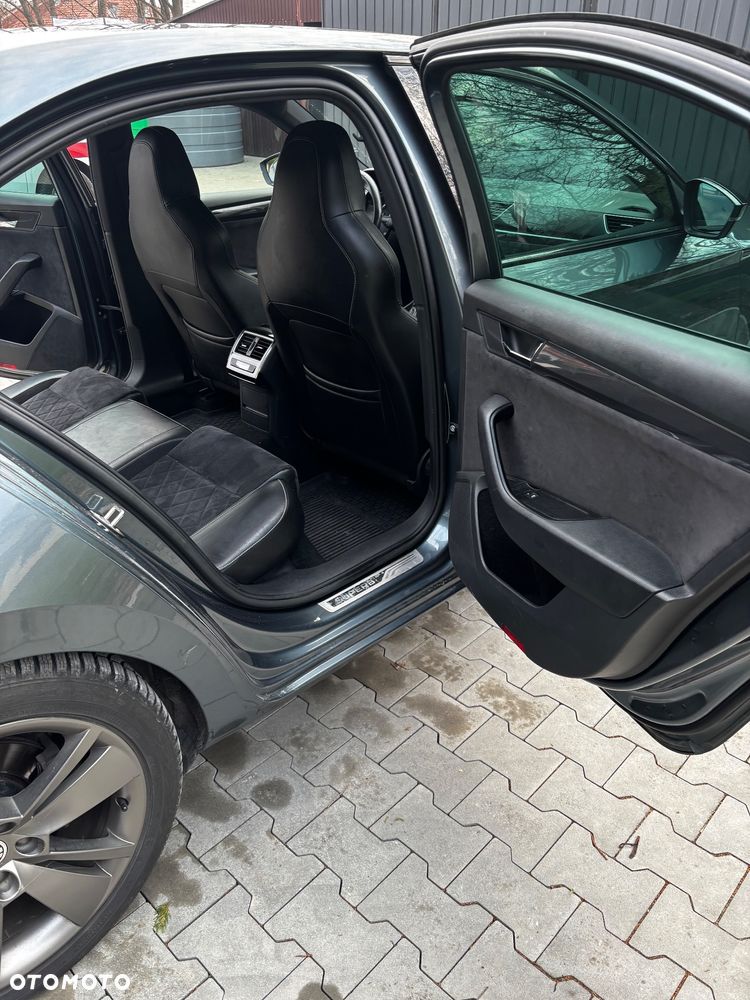 Skoda Superb 2.0 TSI 4x4 Sportline DSG - 11