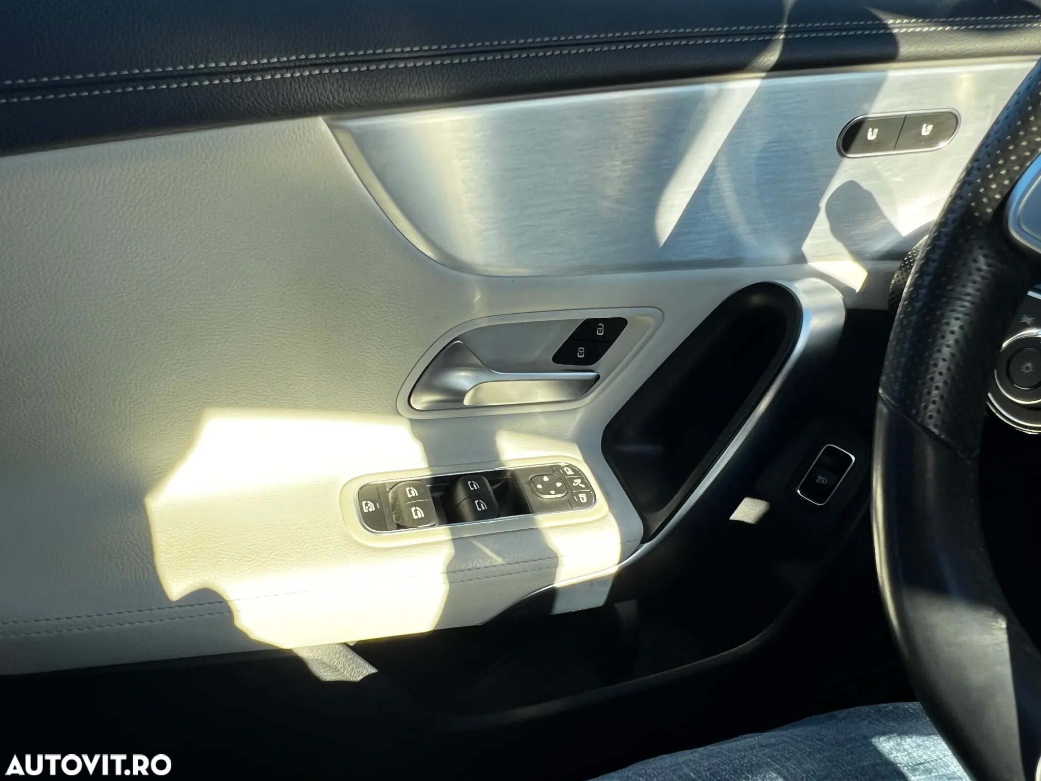 Mercedes-Benz CLA 220 7G-DCT AMG Line - 10