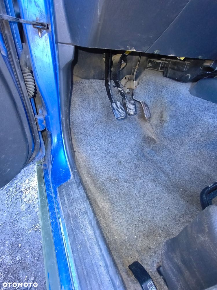 Suzuki Jimny 1.3 - 10