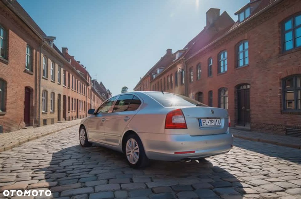 Skoda Octavia 1.4 TSI Ambiente - 4