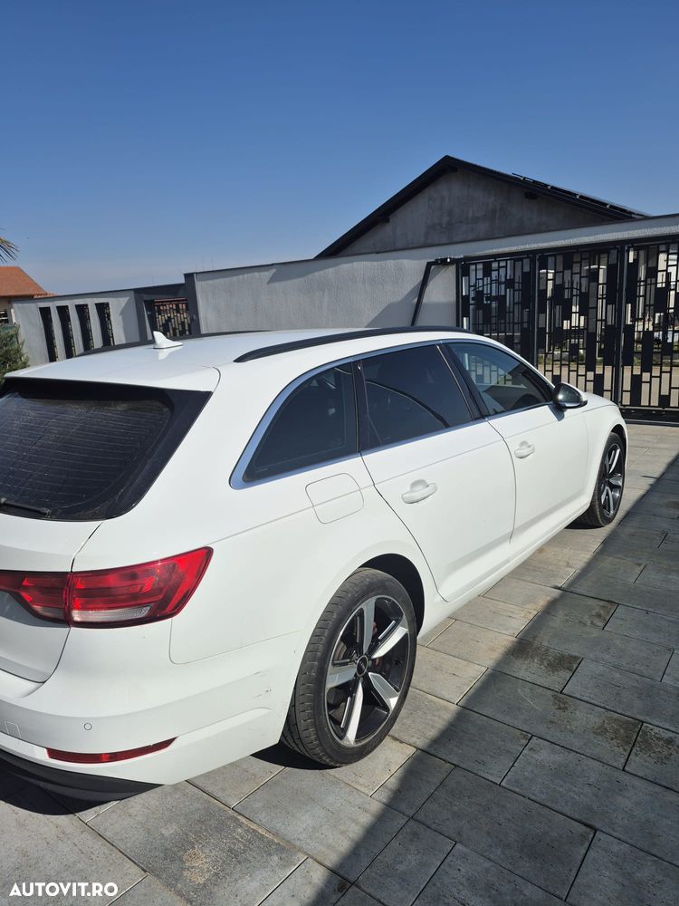 Audi A4 2.0 TDI S tronic - 6