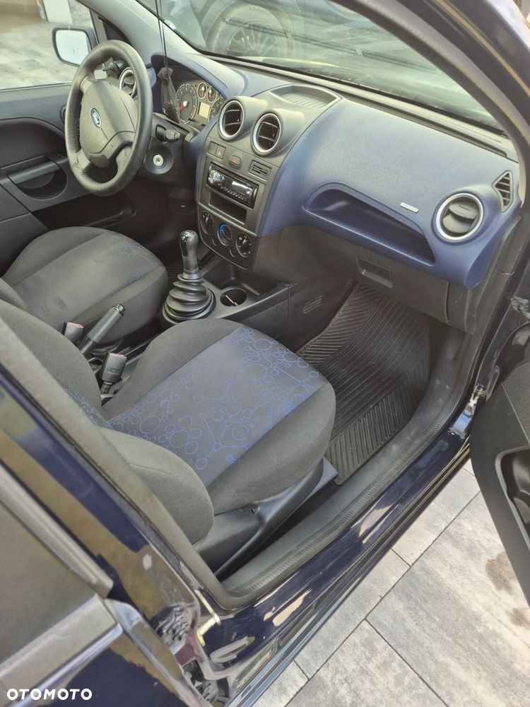 Ford Fiesta 1.3 - 8