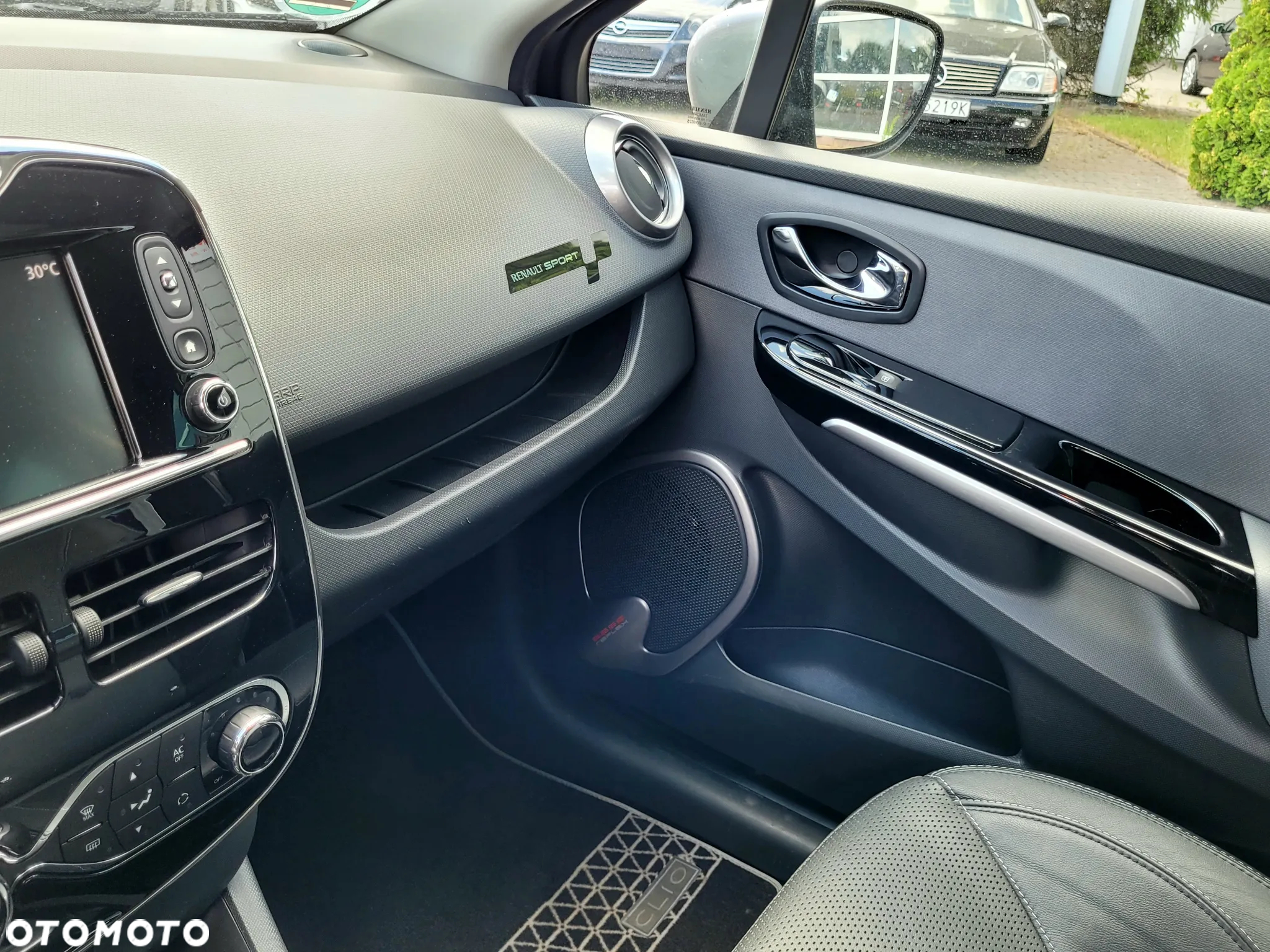 Renault Clio TCe 120 EDC GT - 26