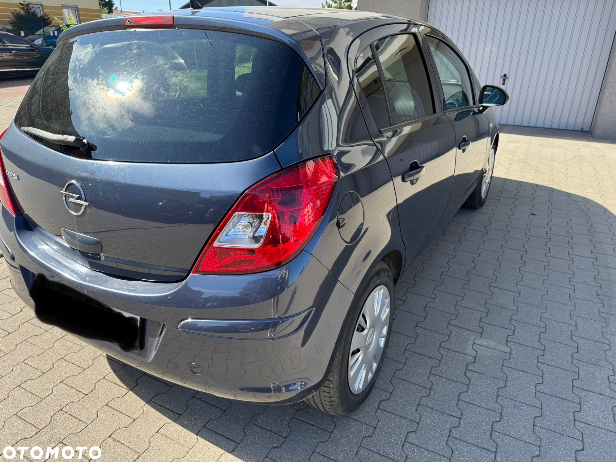 Opel Corsa 1.2 16V Cosmo - 8