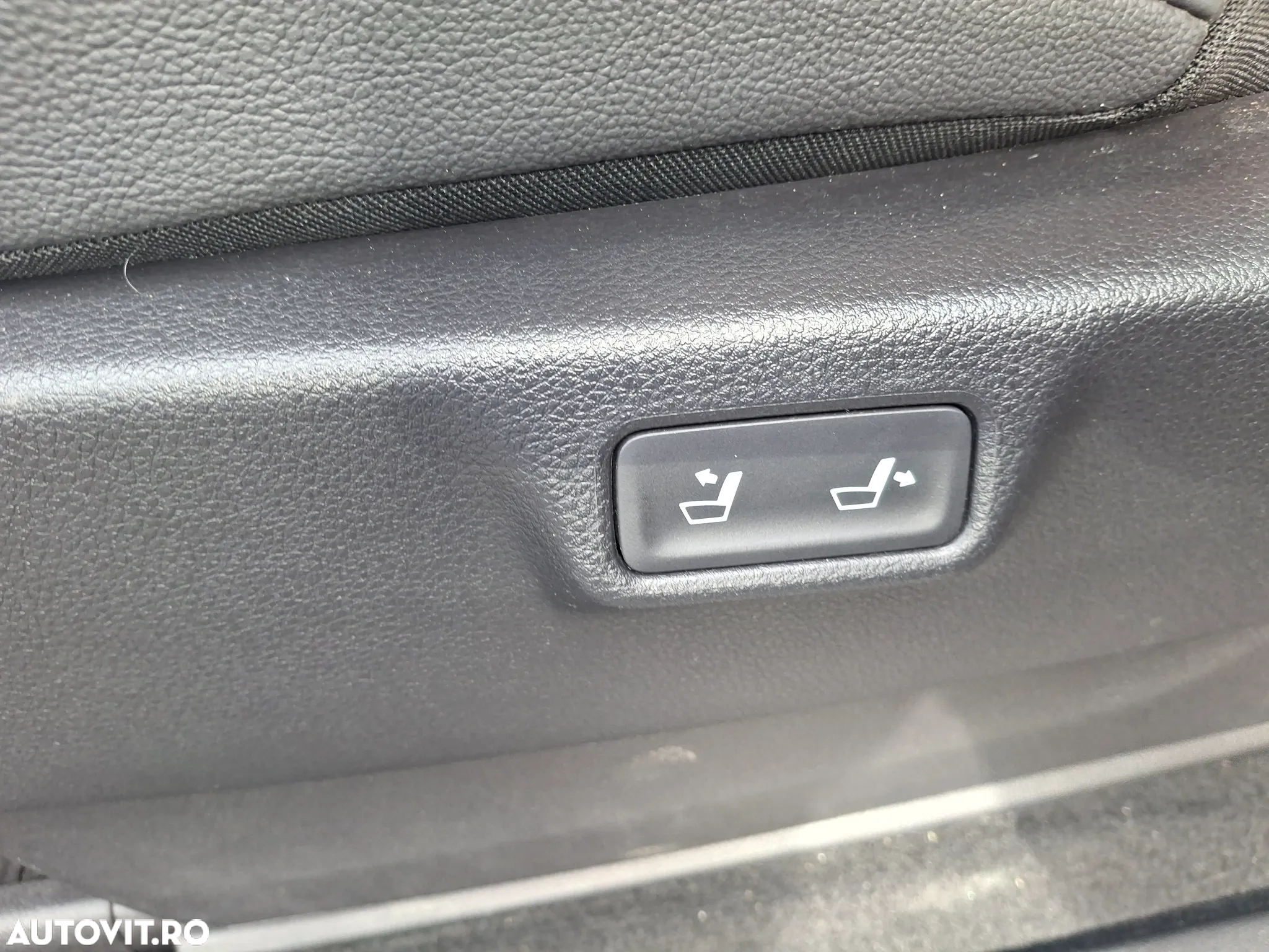 Kia Carnival - 36