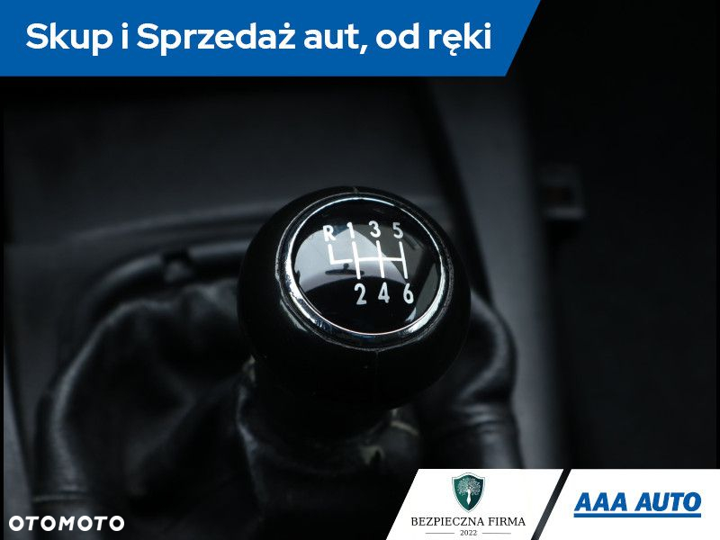 Volkswagen Passat - 14