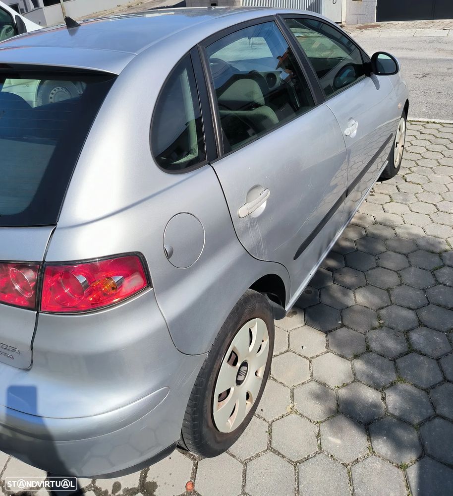 SEAT Ibiza 1.9 TDi Signo - 4