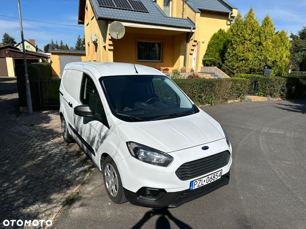 Ford TRANSIT Courier