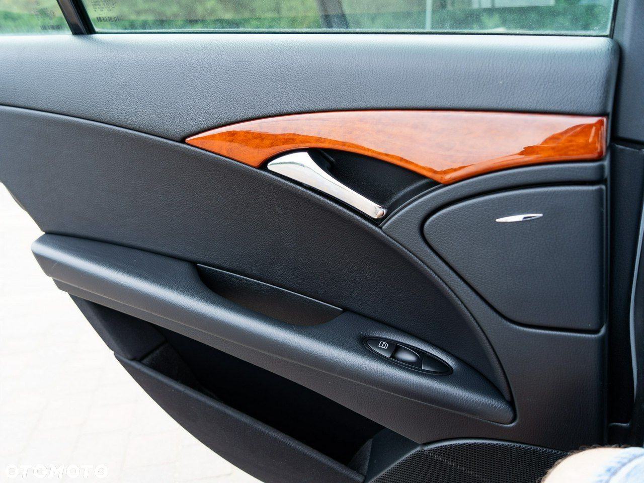 Mercedes-Benz Klasa E - 21