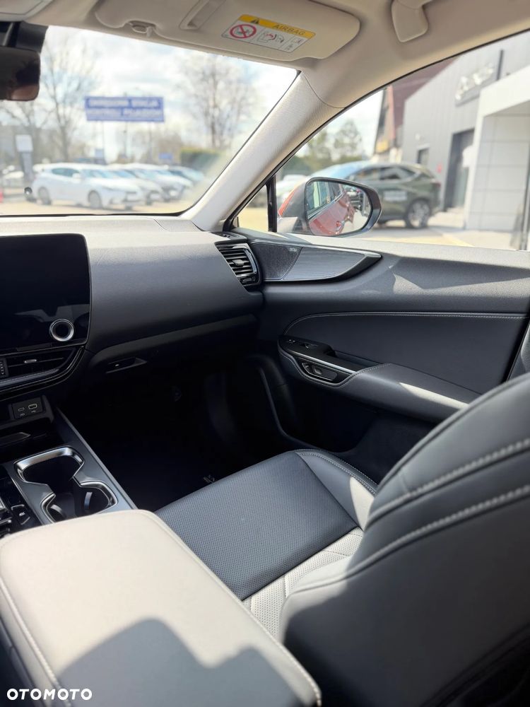 Lexus NX 350h Omotenashi AWD - 15