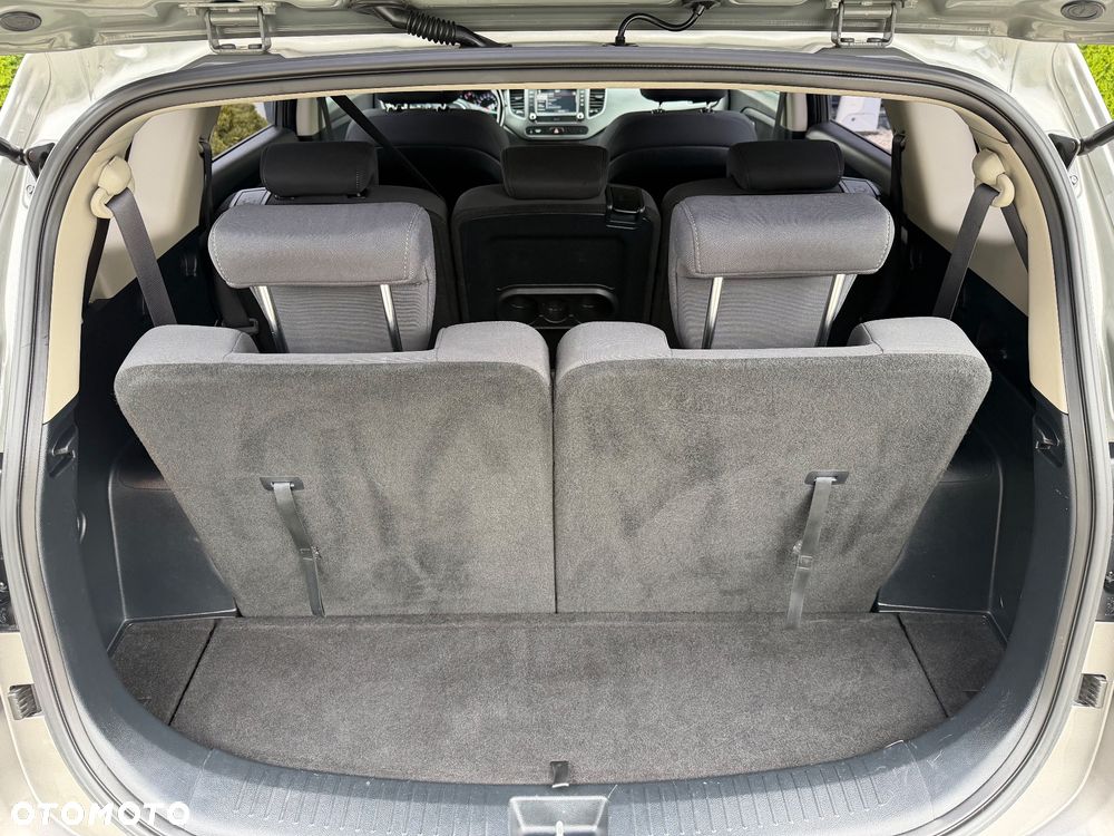 Kia Carens 1.7 CRDi XL 7os - 15