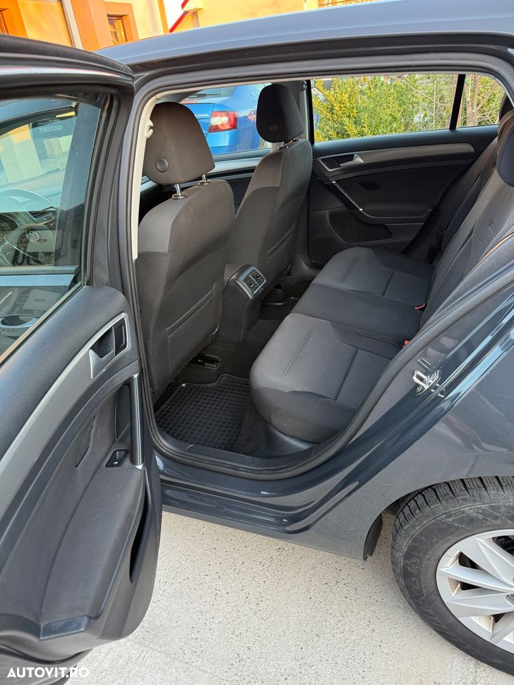 Volkswagen Golf 1.6 TDI BlueMotion Comfortline - 3