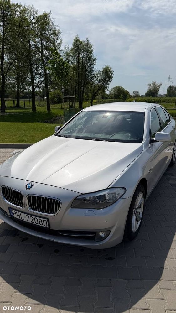 BMW Seria 5 520i - 28