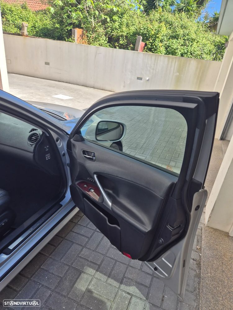 Lexus IS 250 2.5 VVTi Luxury 24 Aut. - 10