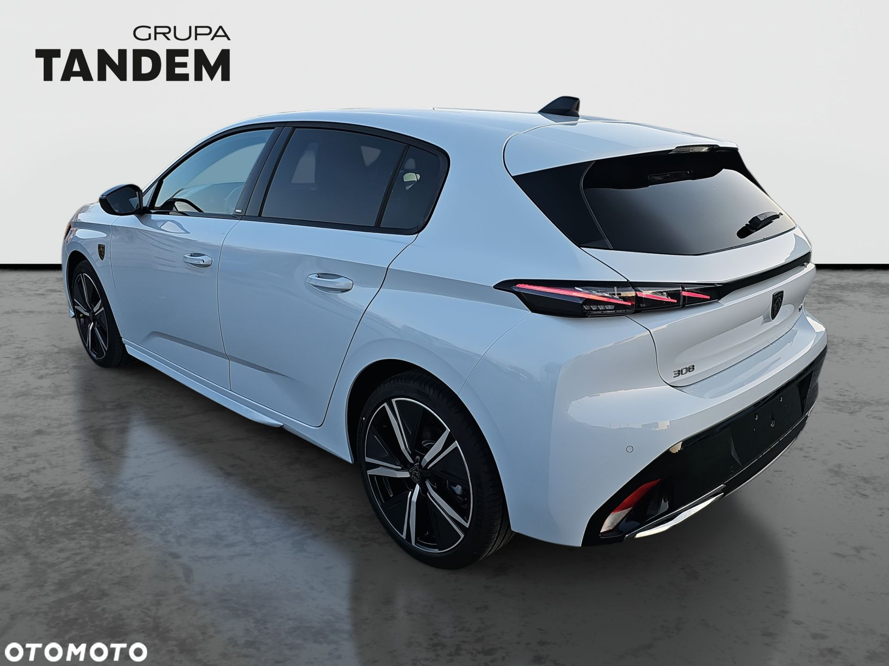 Peugeot 308 - 8