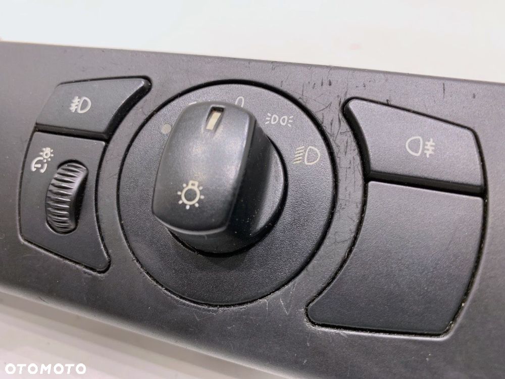 WŁĄCZNIK ŚWIATEŁ  BMW 5 Touring (E61) 2004 - 2010 525 d 120 kW [163 KM] olej napędowy 2004 - - 3