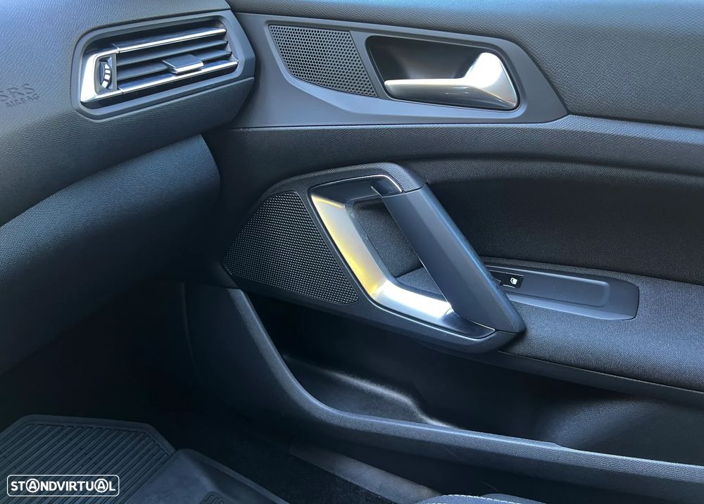 Peugeot 308 SW 1.6 BlueHDi Allure J17 - 17