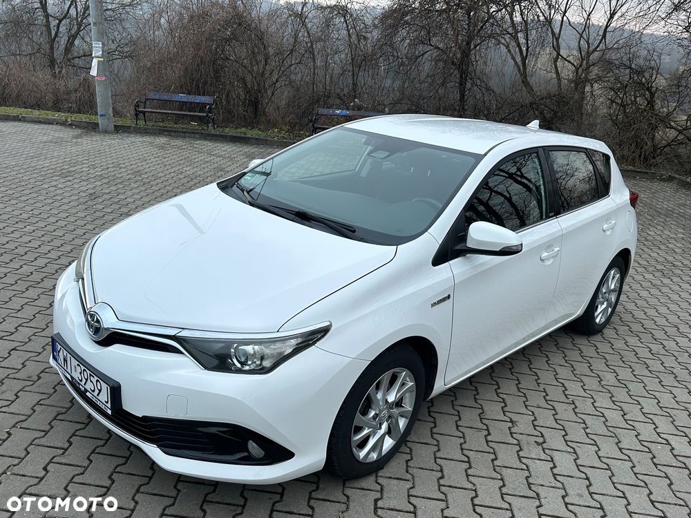 Toyota Auris 1.8 HSD Prestige - 8