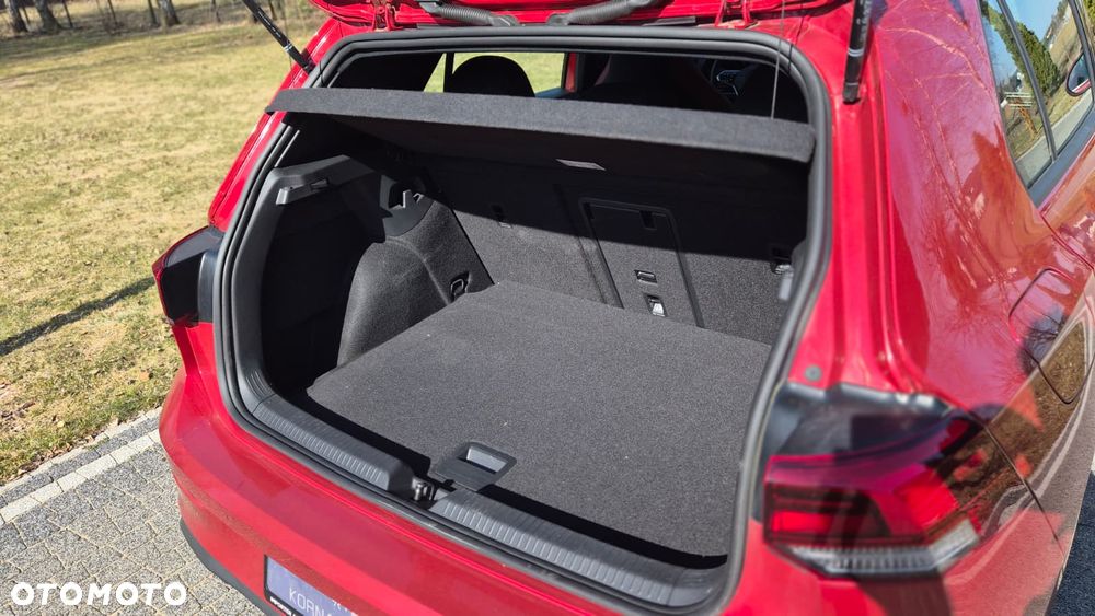 Volkswagen Golf - 30