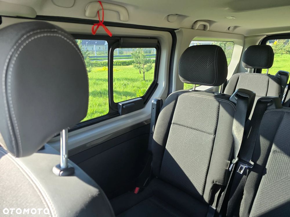 Renault Trafic SpaceClass 2.0 dCi Escapade EDC - 8