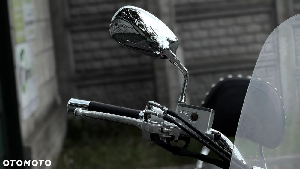 Suzuki Boulevard - 13