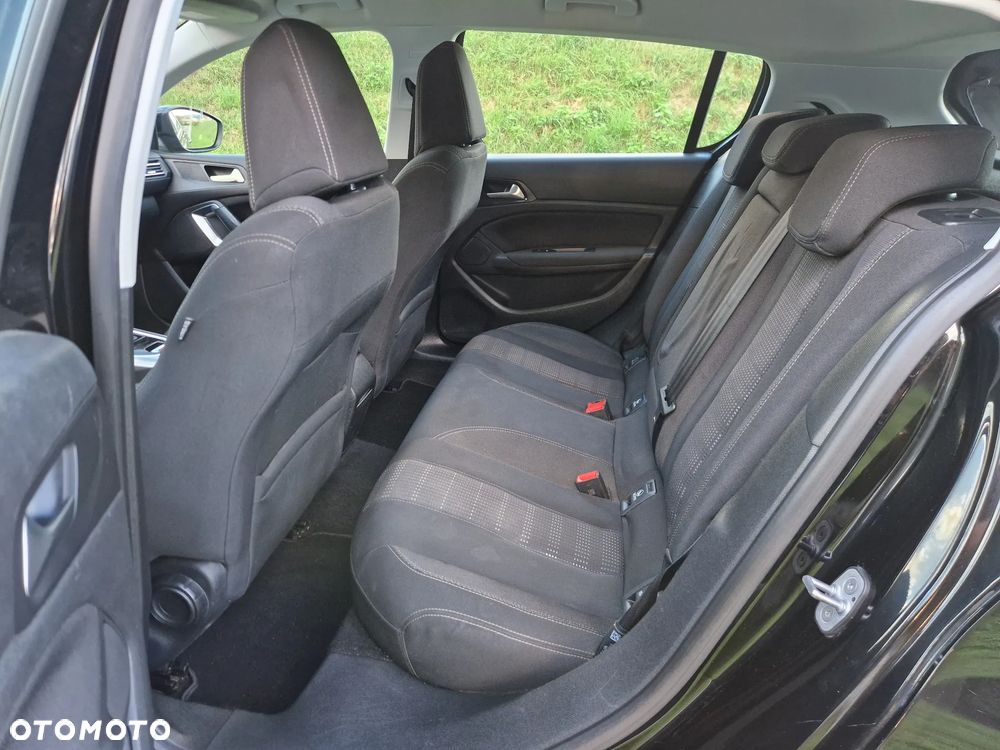 Peugeot 308 PureTech 130 EAT6 Stop & Start Active - 13