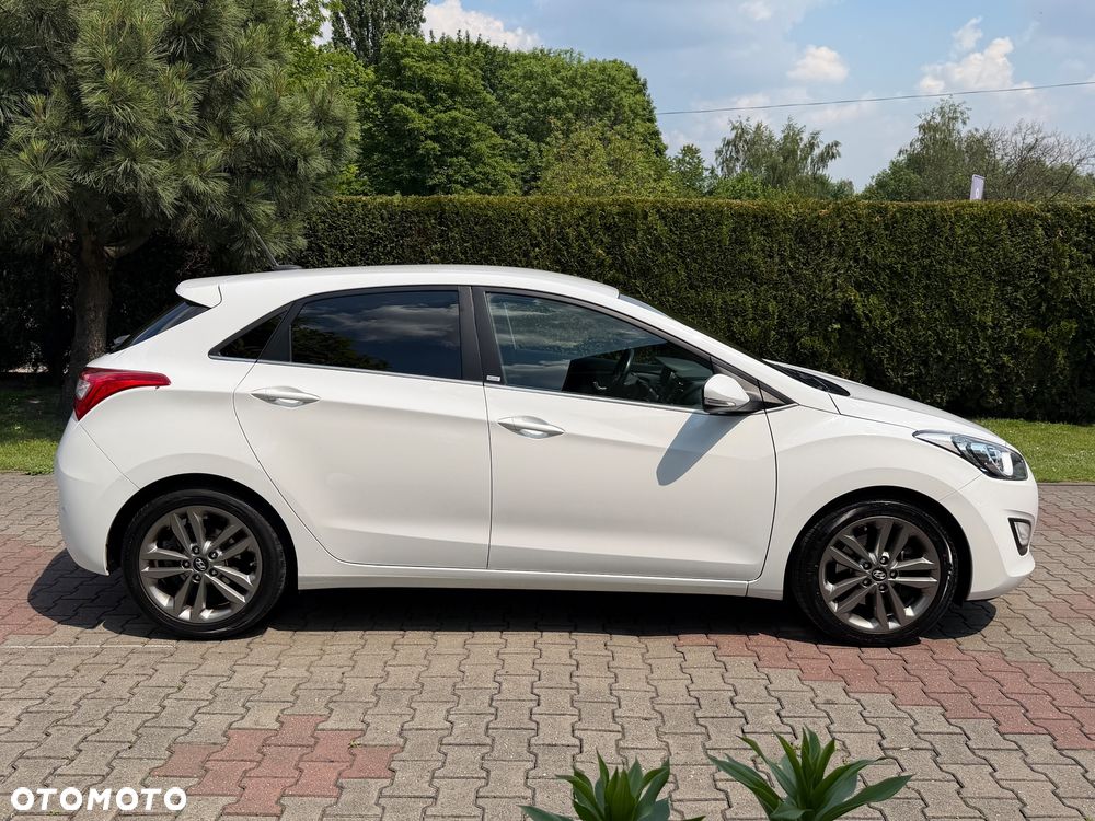 Hyundai i30 blue 1.6 GDI Passion - 6
