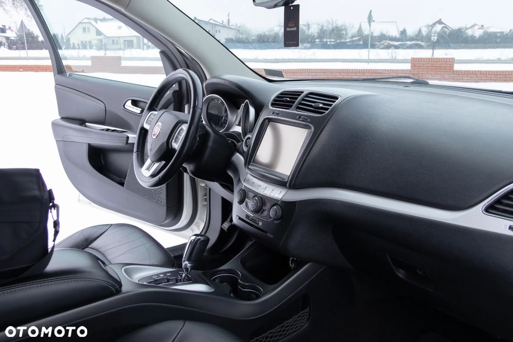 Fiat Freemont 2.0 Multijet Black Code AWD - 11