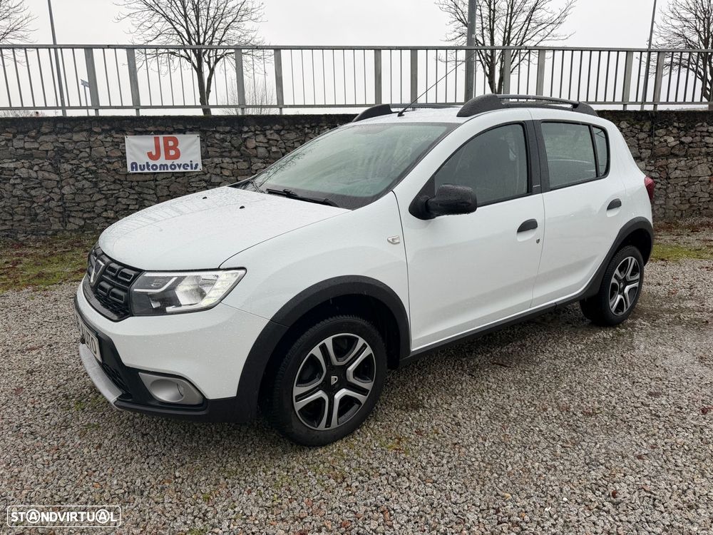 Dacia Sandero 0.9 TCe Stepway - 1