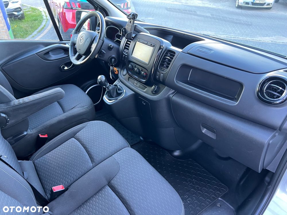 Opel Vivaro - 25