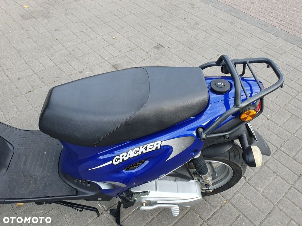 Generic Cracker - 22