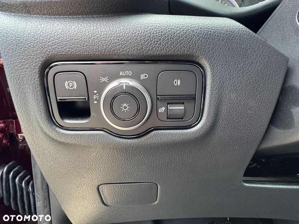Mercedes-Benz Vito - 25