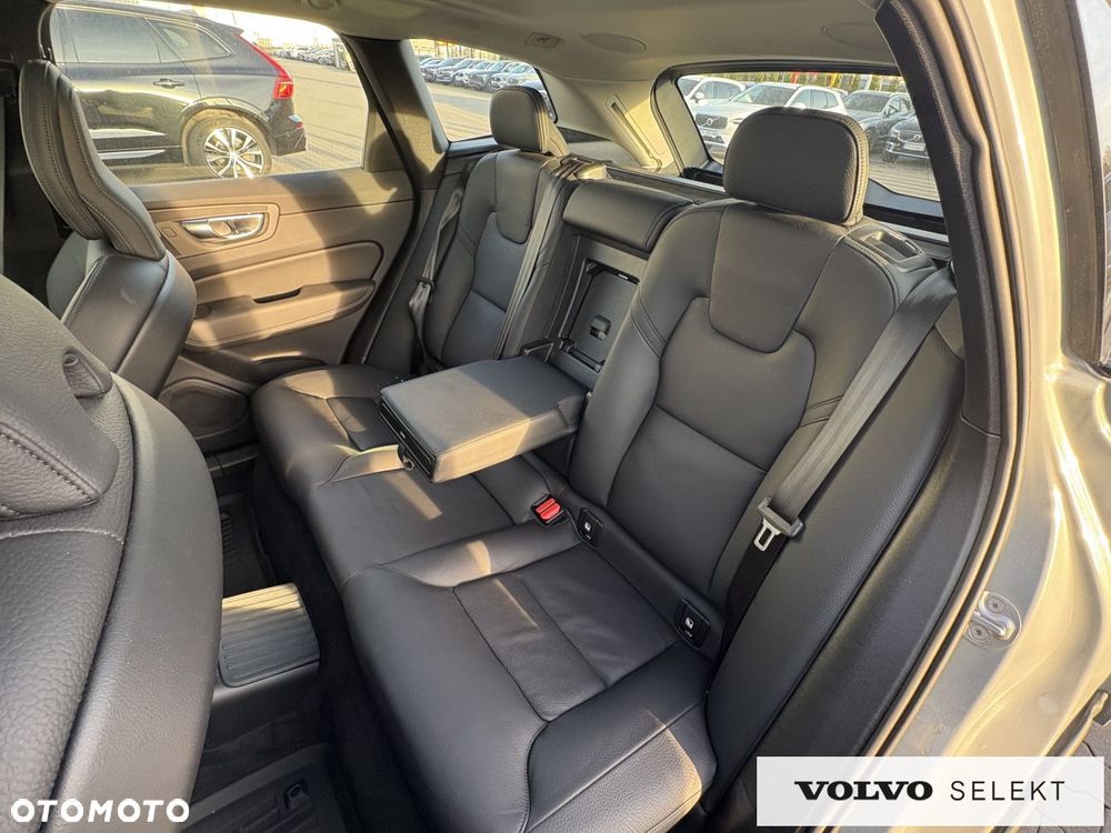 Volvo XC 60 - 25