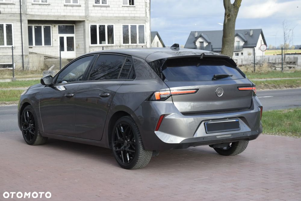 Opel Astra 1.2 T S&S - 23