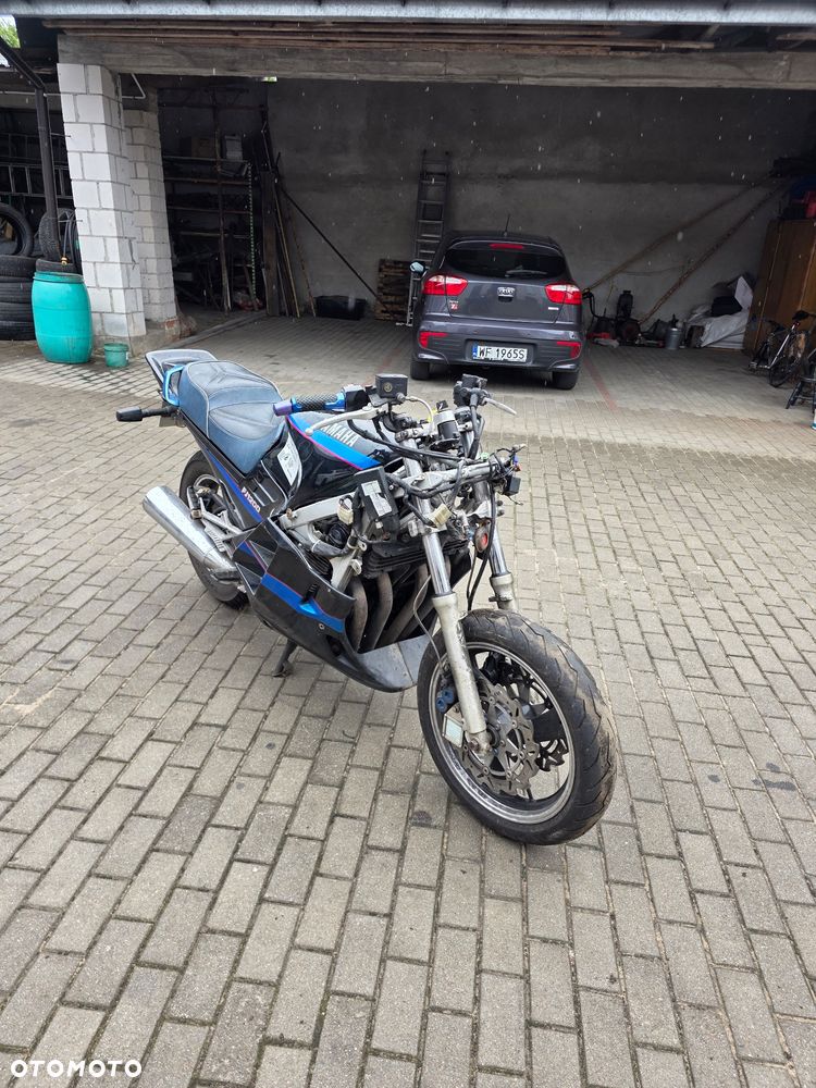Yamaha FJ - 4