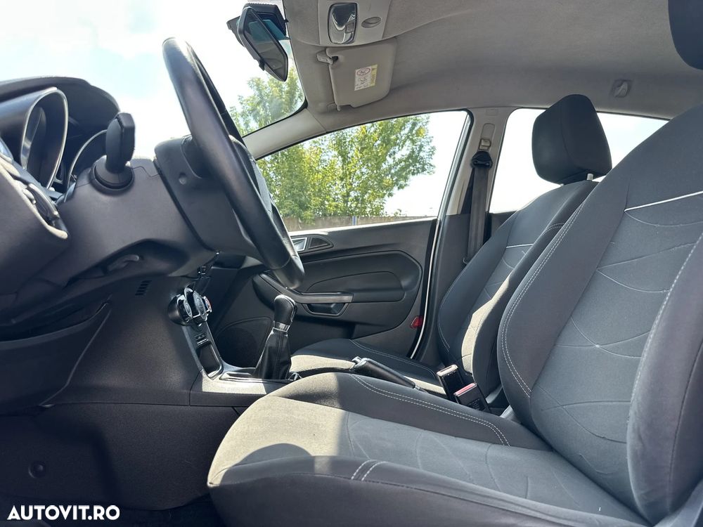 Ford Fiesta - 22