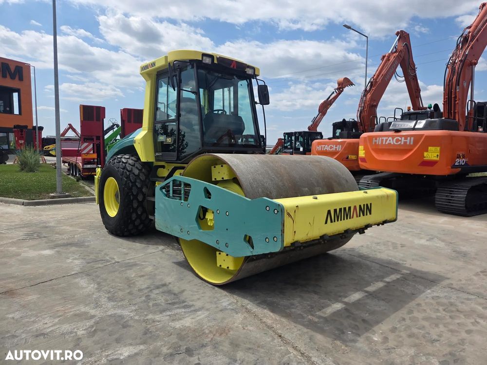 Ammann ASC110, 2018, 445h, Masa operationala 15tone, latime tambur 2,1m, lungime totala 5,7m, motor 115KW, posibilitate leasing 3 ani, STARE FOARTE BUNA-65.900 EUR+Tva - 19