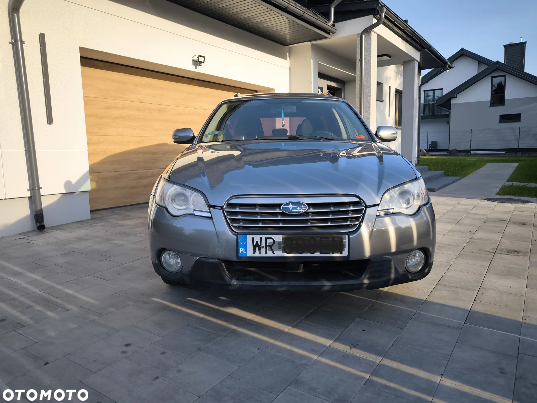 Subaru Outback 2.5 - 5