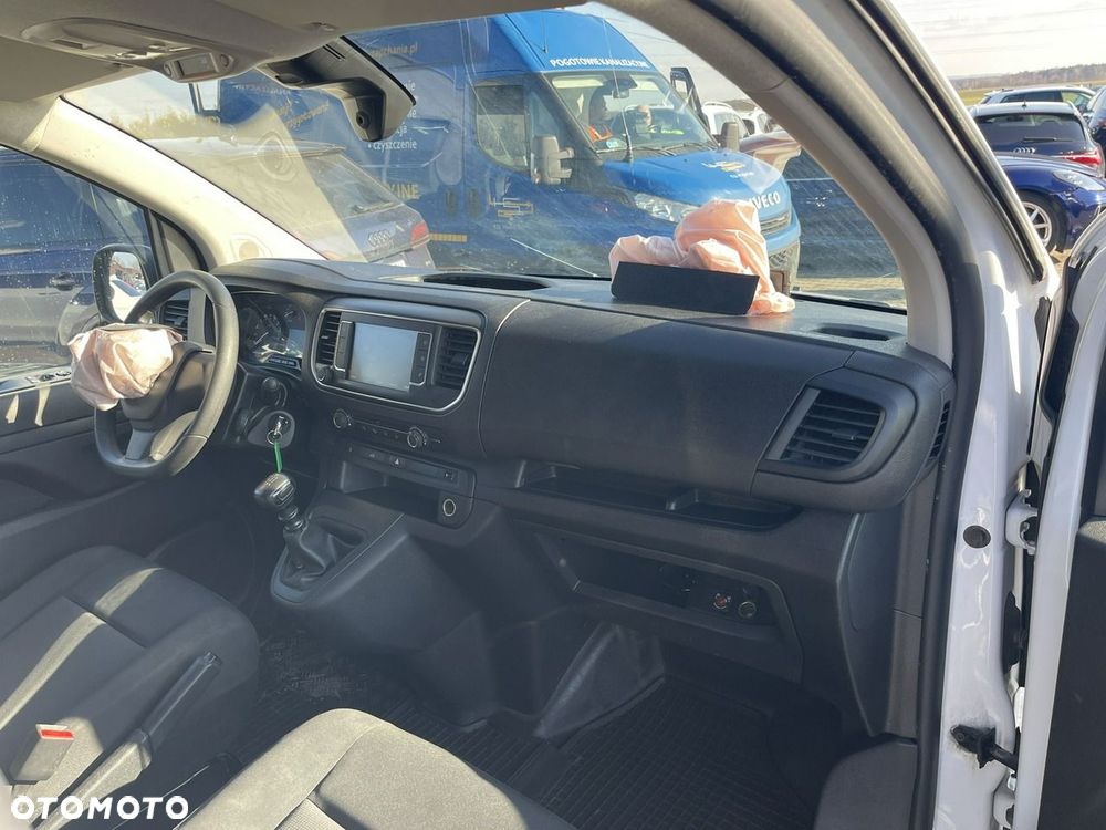 Opel Vivaro - 11
