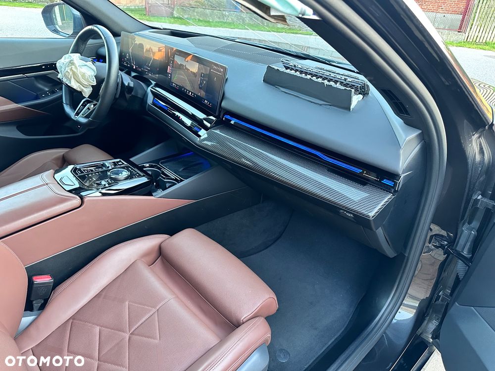 BMW Seria 5 - 24