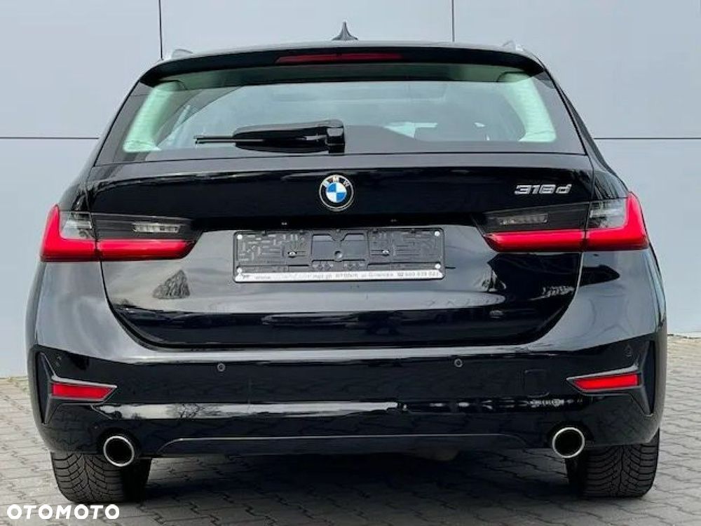 BMW Seria 3 318d Sport Line - 11
