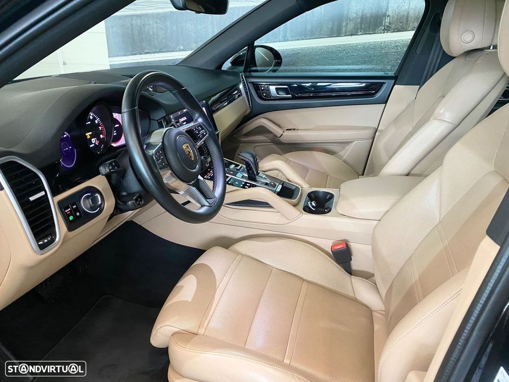 Porsche Cayenne Coupé E-Hybrid - 11