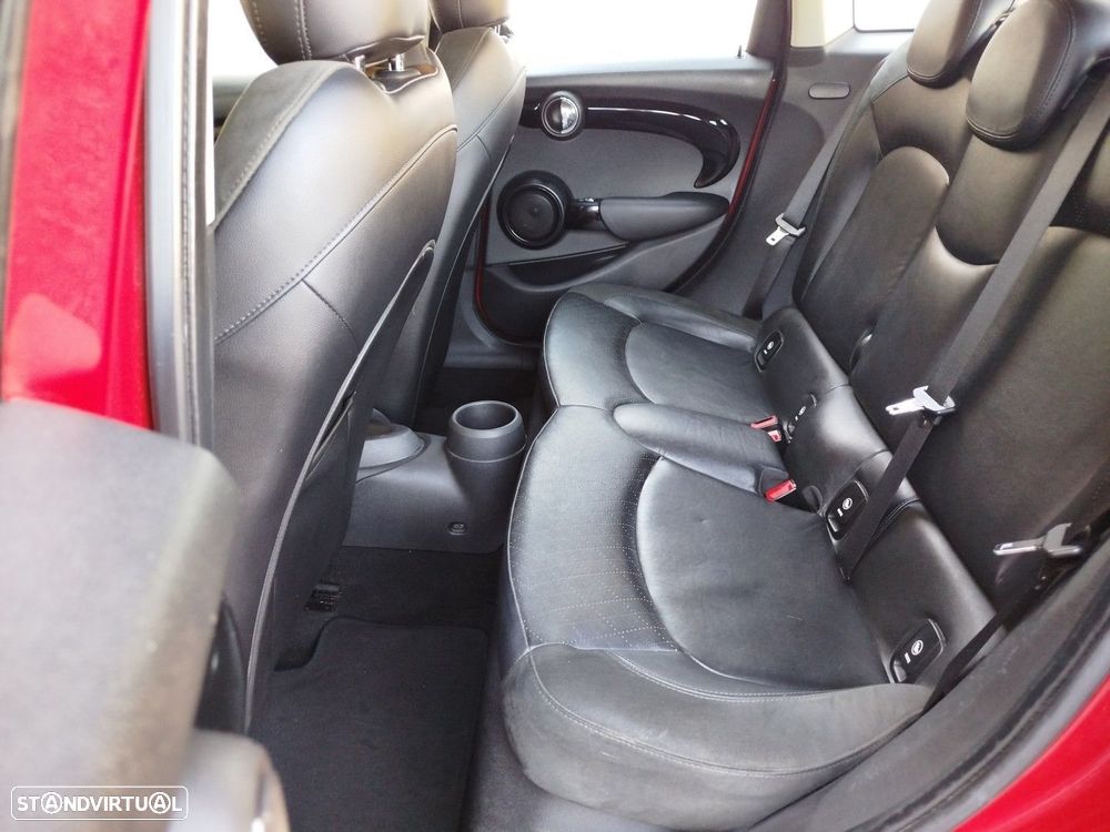 MINI 5 Portas One Auto - 24