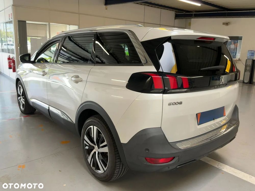 Peugeot 5008 1.6 BlueHDI Allure S&S EAT6 - 3